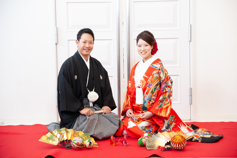 背筋を伸ばして