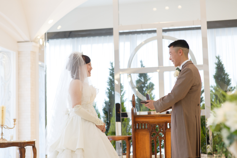 指輪をプレゼント