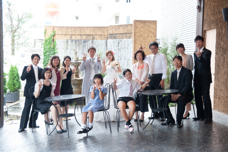 【館内ロケーション撮影】家族と一緒にお色直し2回のマタニティフォトウェディング☆