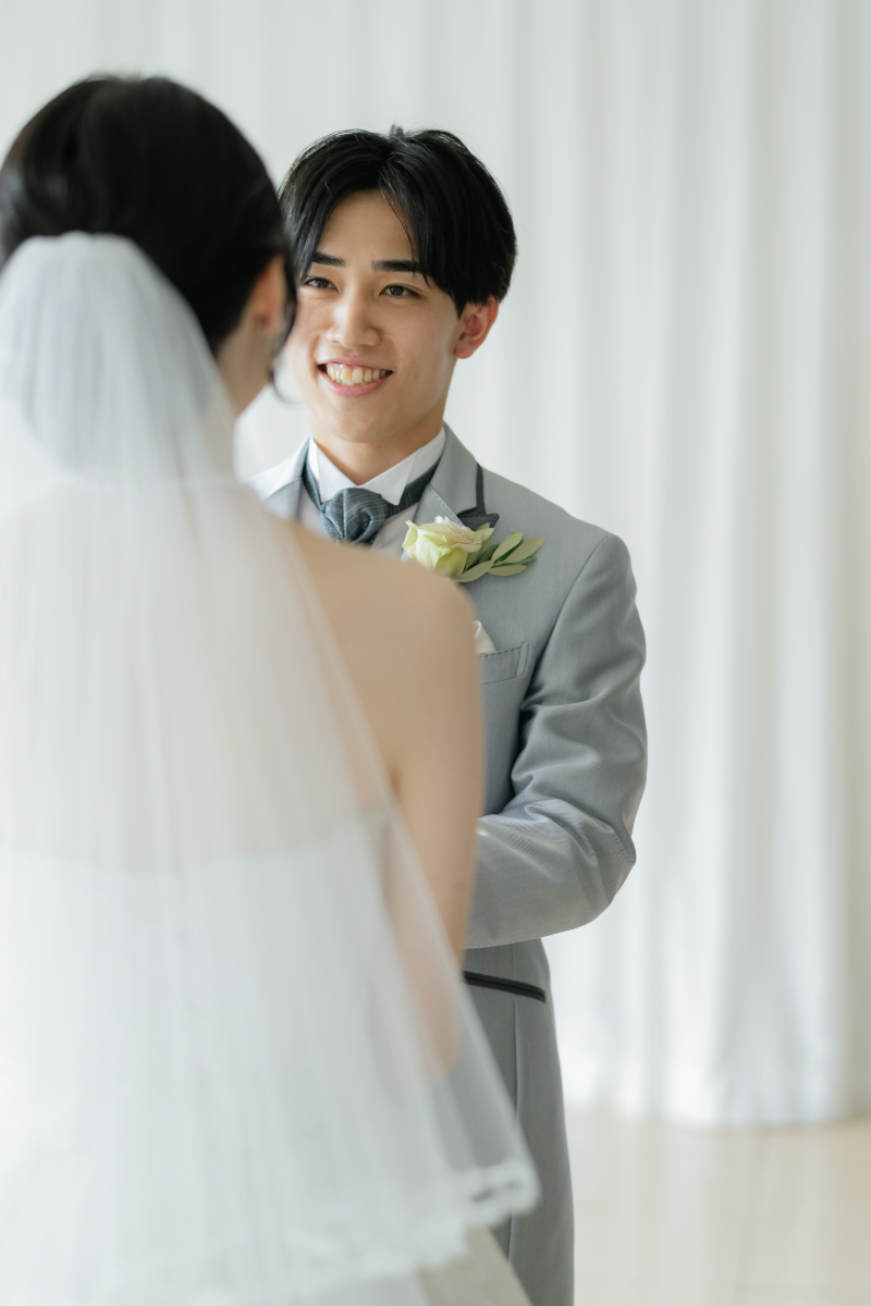 新郎様の優しいまなざし