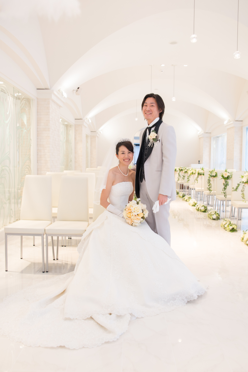 【館内ロケーション撮影】洋装でチャペルフォトウェディング