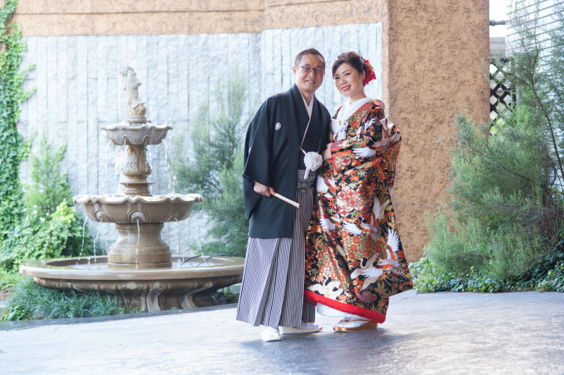 撮影スタートは和装から。
