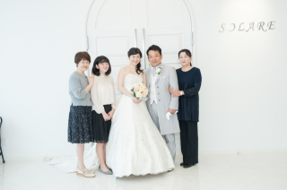 【館内ロケーション撮影】ロングトレーンが美しいドレスで記念のフォトウェディング！