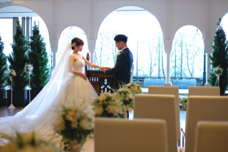 結婚の誓いと家族への感謝を写真で残す