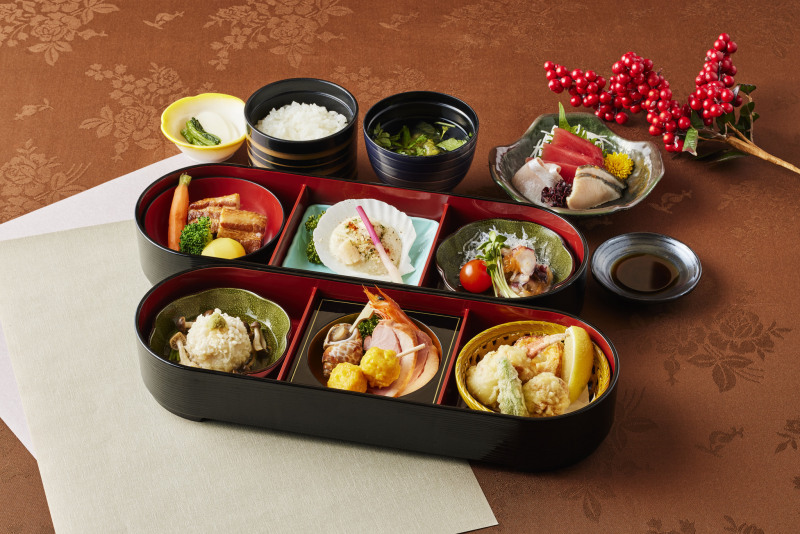 【会食付きプラン】貸切でお食事を楽しめる洋装フォトウェディング☆家族写真撮影　全データ付き　4名様会席膳