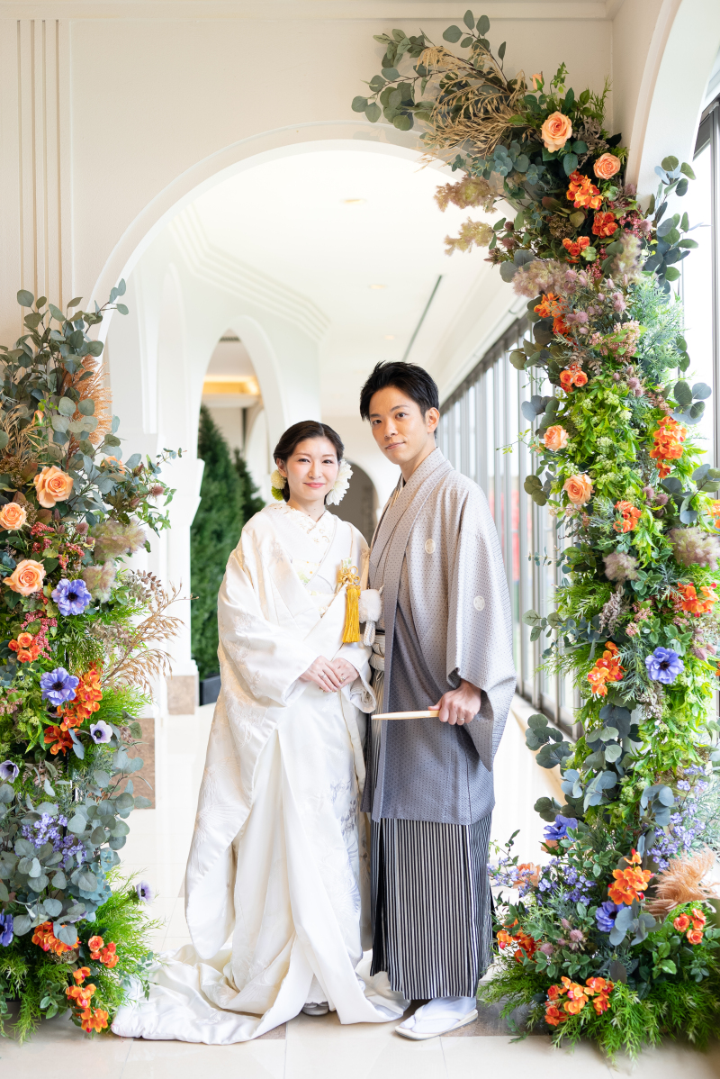 【和装フォーマルフォト】日本伝統衣装で美しい1枚を。台紙付写真1カットをご希望のお二人におすすめ♫