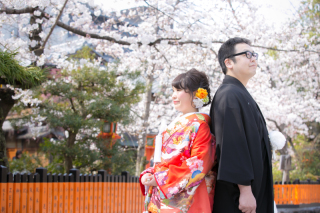 桜咲く祇園巽橋