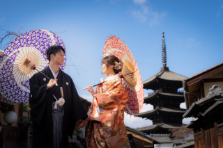青空の下　八坂付近にて