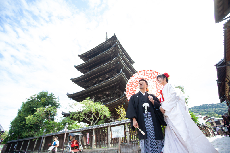 晴天のもと　八坂の塔周辺・スタジオにて