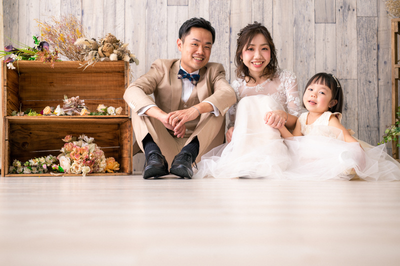 スタジオで洋装