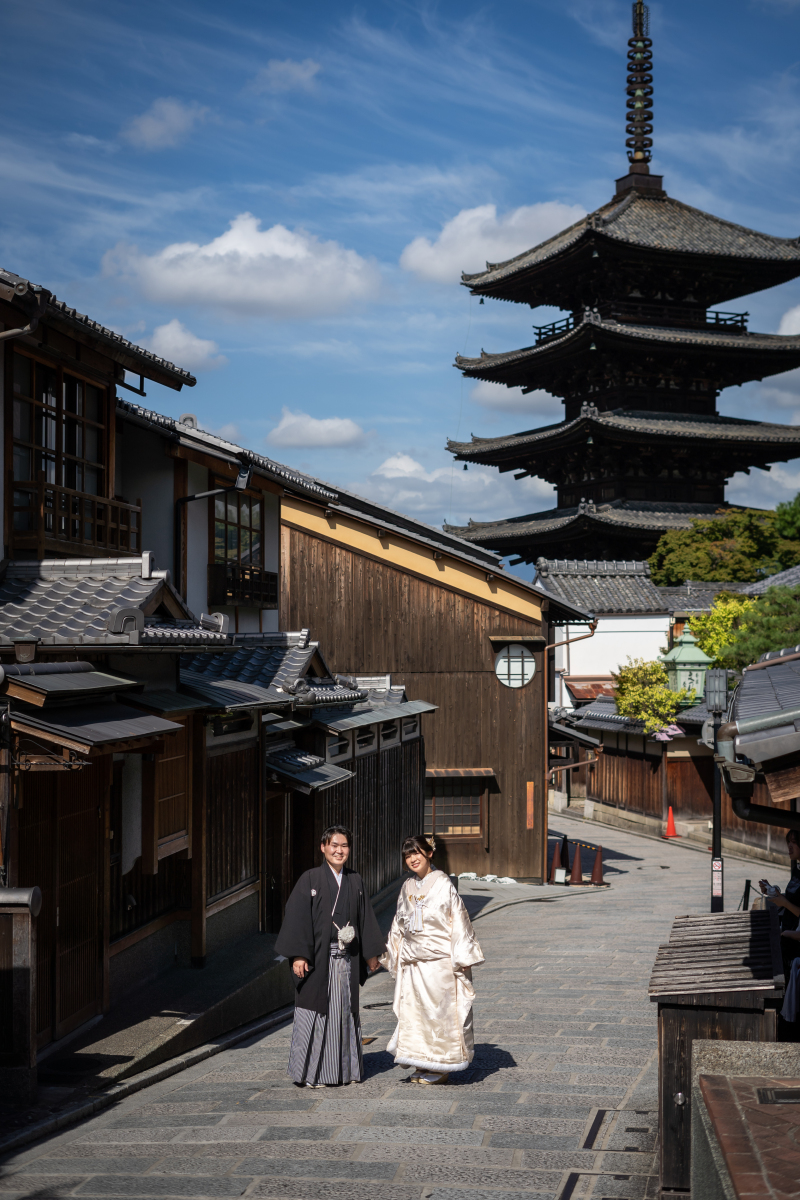 青空と五重の塔