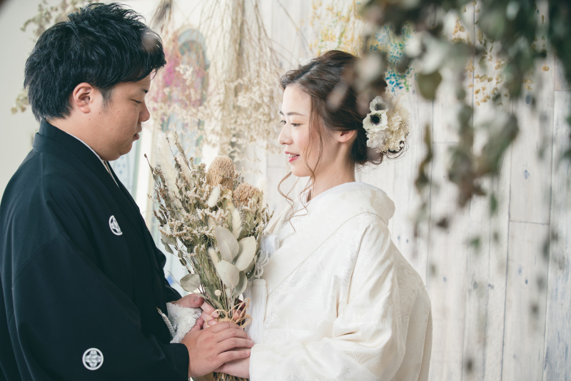 大きな花束を両手に、、、