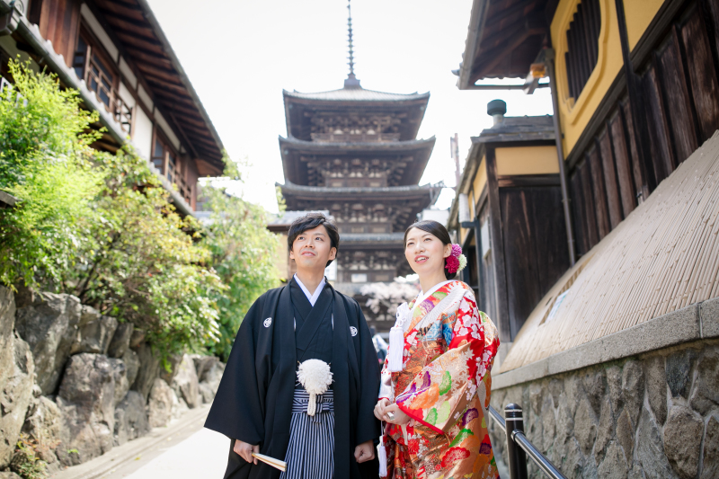 坂から見上げる