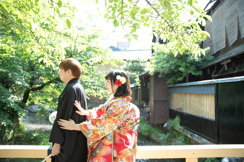 後ろからちょっと待って～