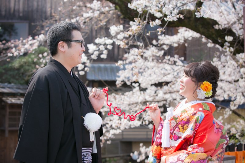 桜と赤い糸