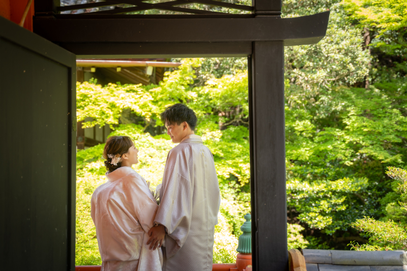 白無垢で毘沙門堂ロケ！