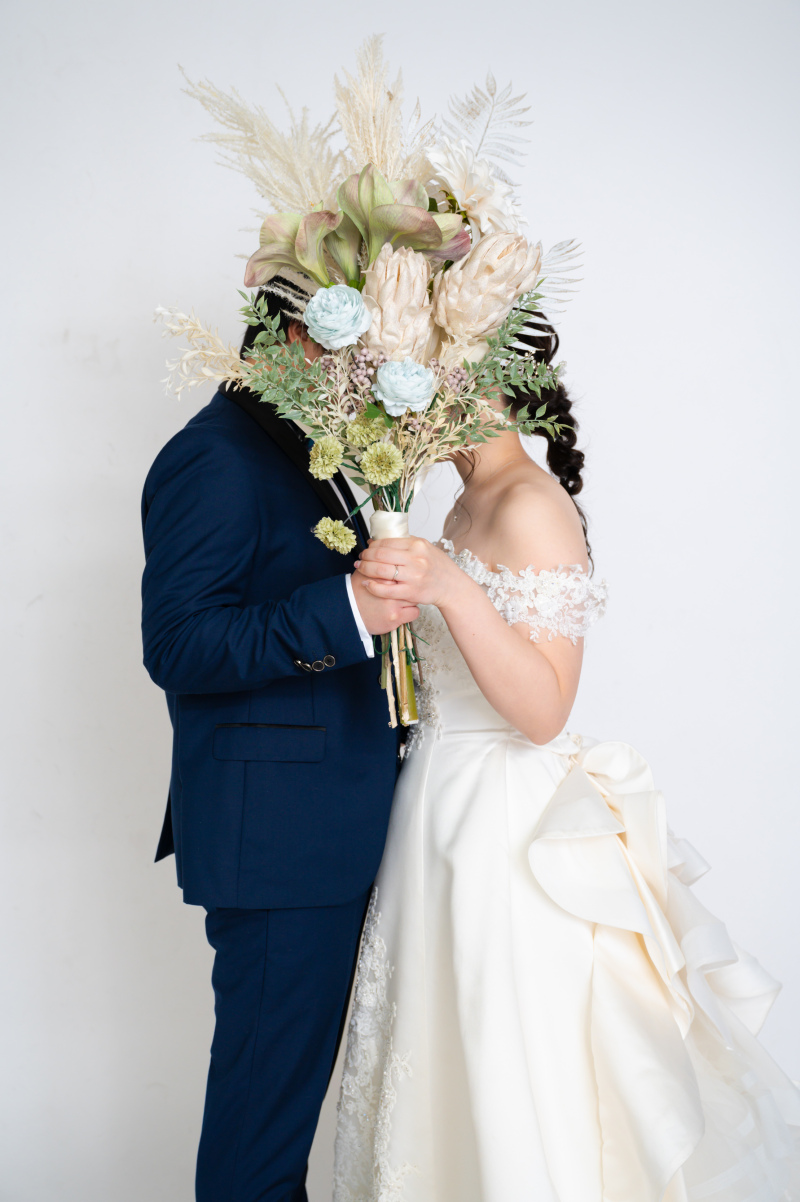 お顔を隠したショット