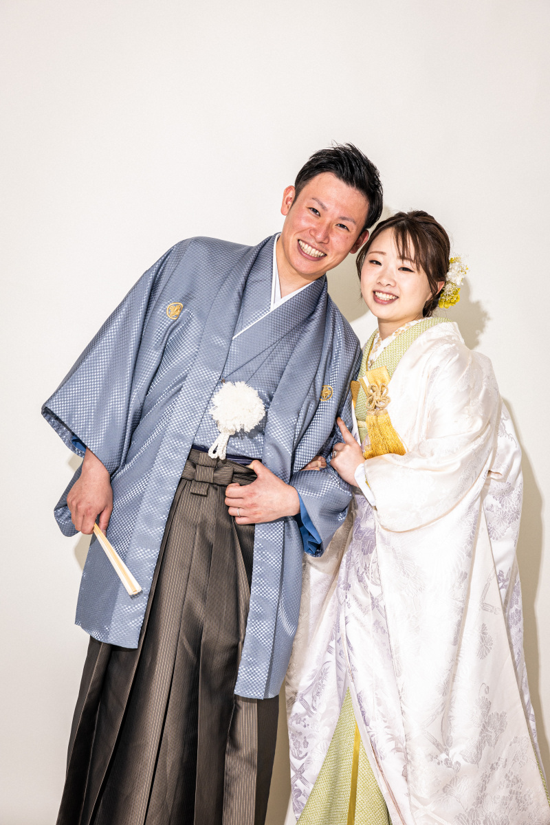 シンプルな背景で