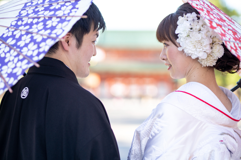 見つめ合って...