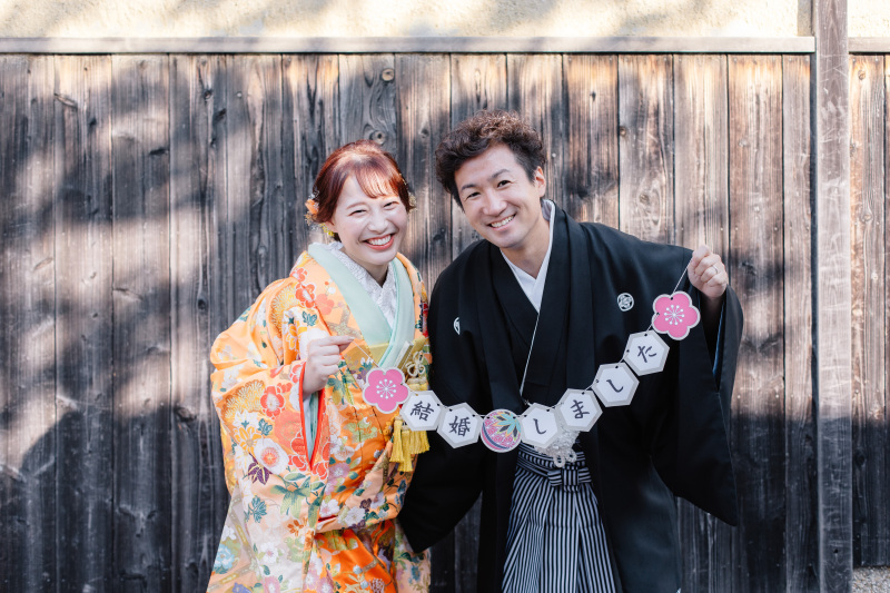 ガーランドを持って