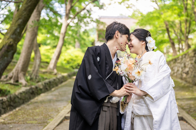 階段を降り切って