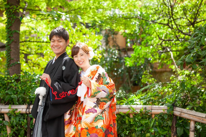 緑が綺麗な木々とアイテム