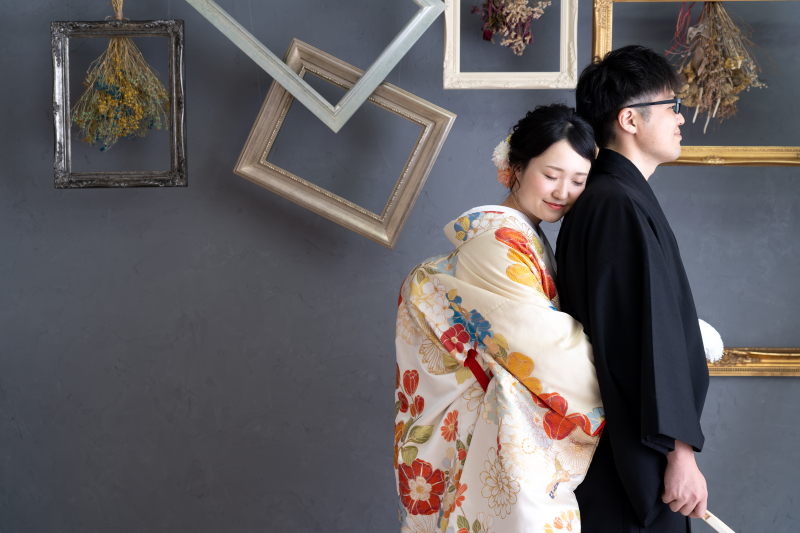 後ろから寄り添って