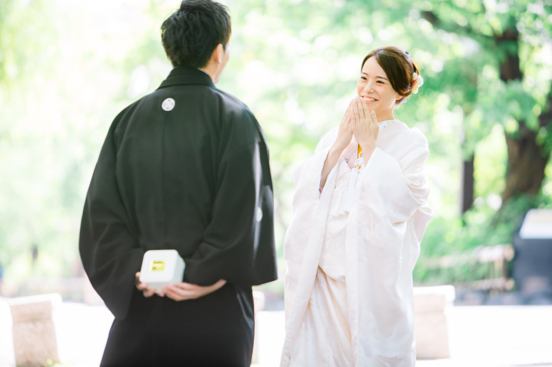 リングケースを持って