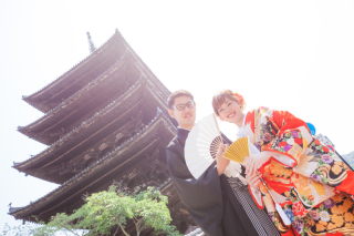 華やかさ満載の八坂の塔周辺