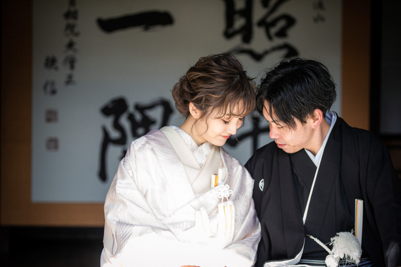 雪の景色と春の兆し 白無垢 毘沙門堂にて