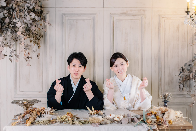 チャーミングに