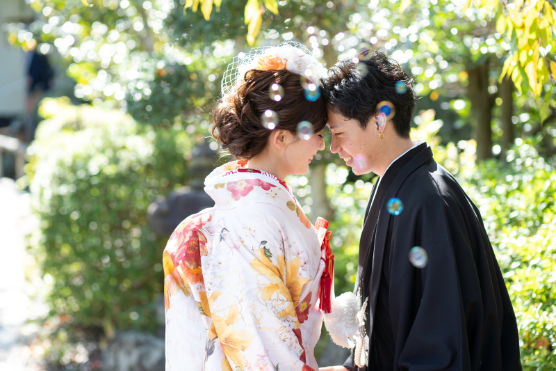 おでこを重ね合わせて...