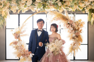 洋装前撮りアンティークチャペルスタジオでの撮影