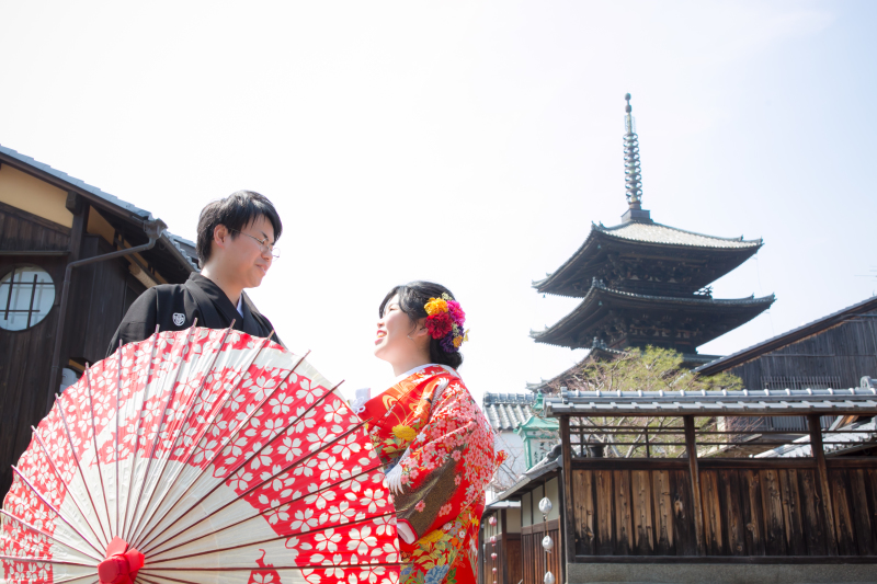 八坂の塔と番傘