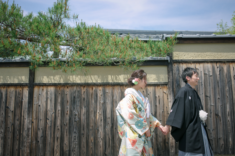 トコトコ・・・