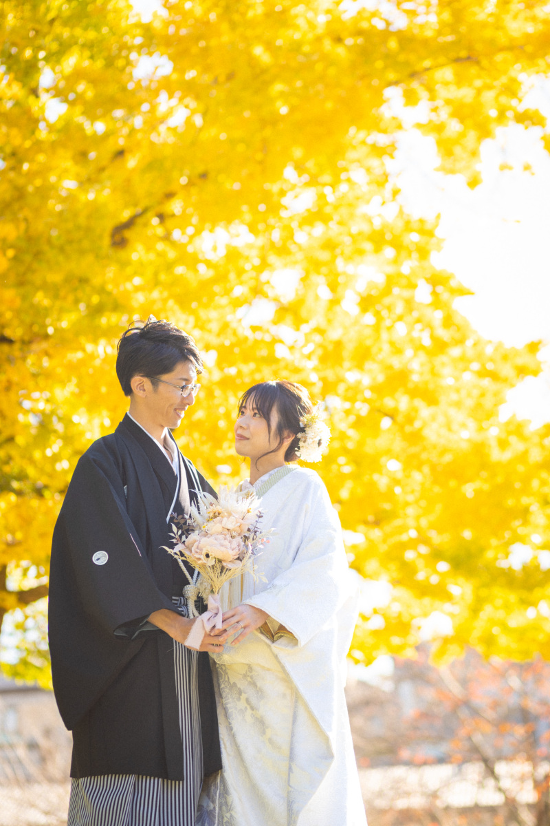 引き続き歩いて