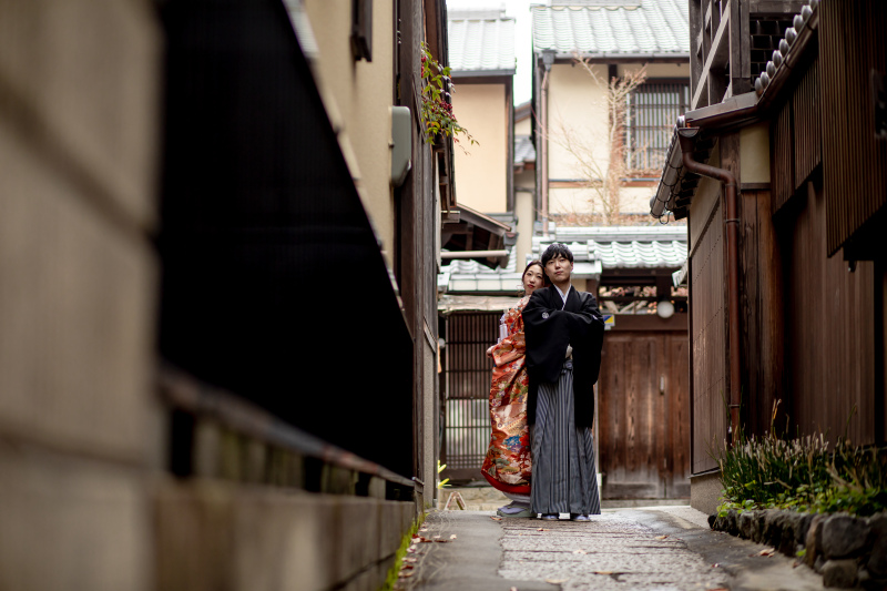 歴史を感じる街並みの中で