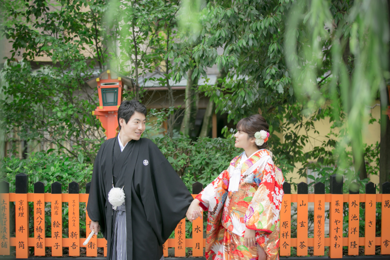 手を引いて・・・