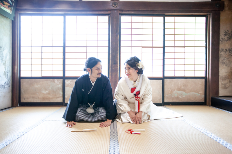 見つめあって...