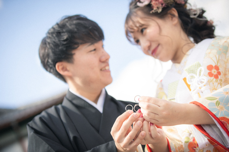 お互い見つめ合って...