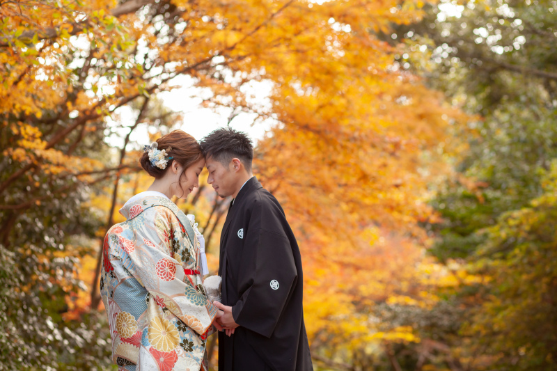 おでこをコツン