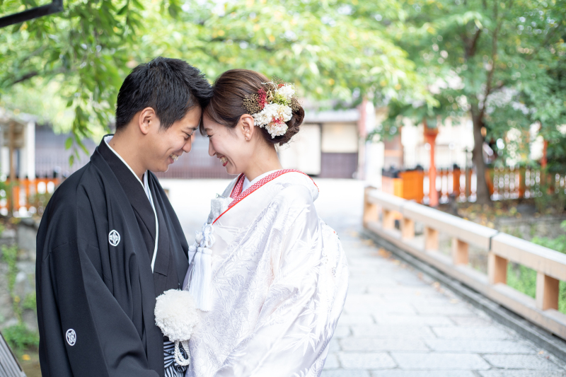 おでこをあわせて