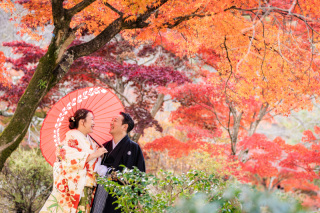 紅葉シーズンの嵐山にて