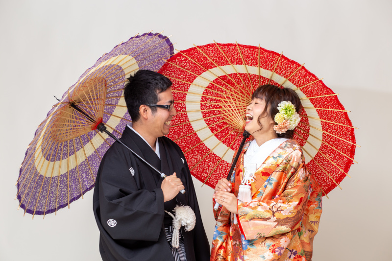 シンプルだからこそ際立つ二人の笑顔