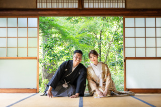 緑がきれいな梅宮大社でロケ撮影