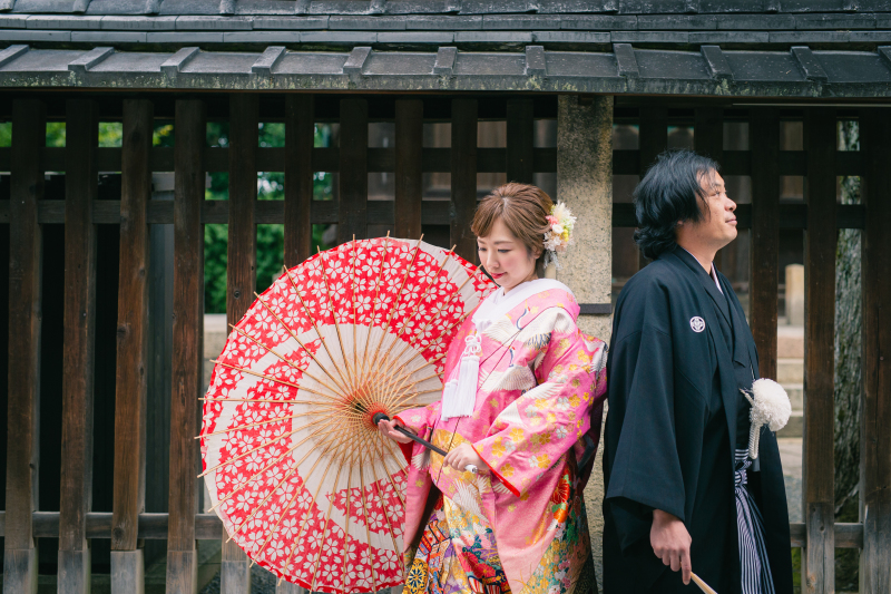 京と華やかな色　色打掛　八坂の塔周辺にて