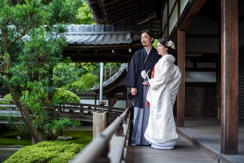 お二人寄り添い合って