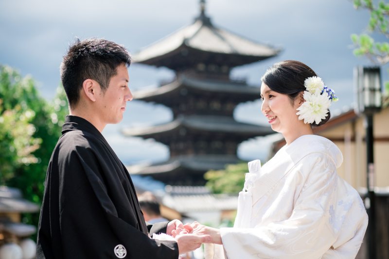 見つめ合って…