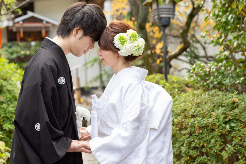 おでことおでこ