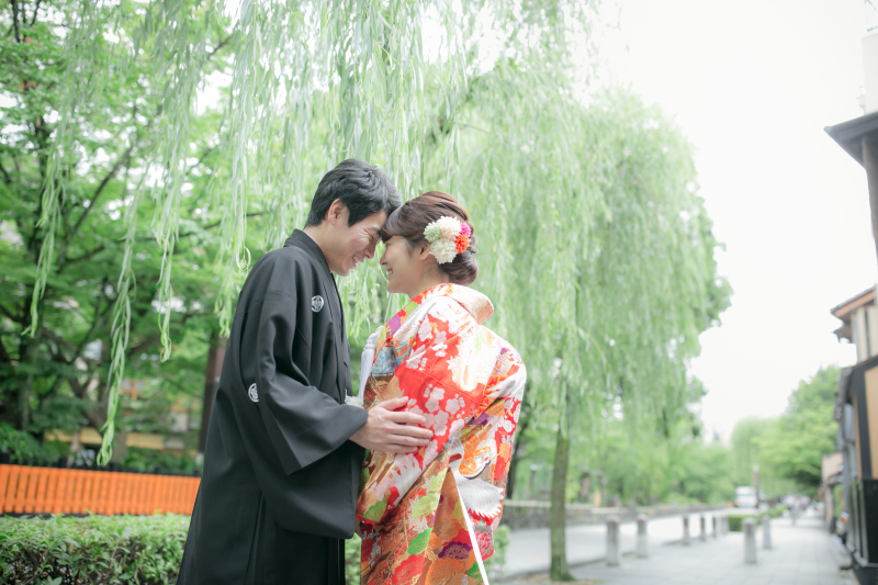 おでことおでこ